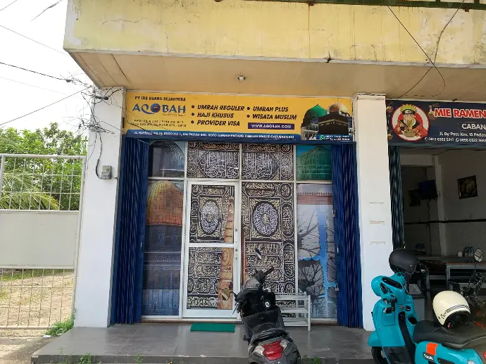 Kantor Aqobah Travel Cabang Padang