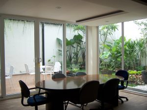 aqobah-bintaro-meetingroom